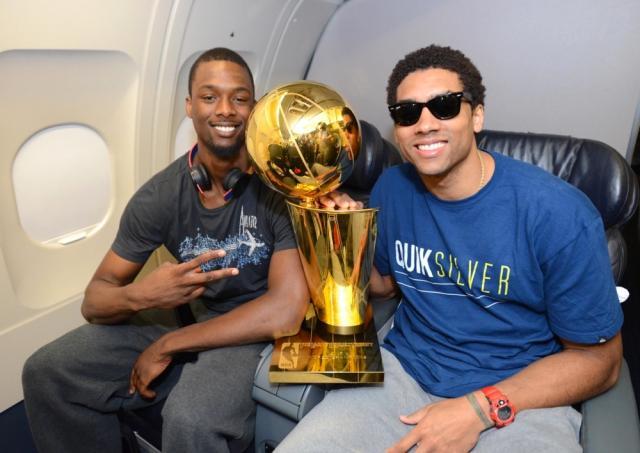 1682241987461094934.jpg 1682241977878.jpg