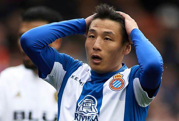 开云电子-2年前武磊轰出西甲首球 如今坐穿板凳身价锐减