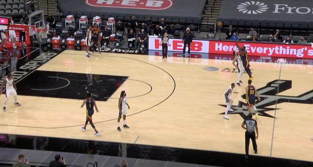 开云电子-追梦离谱中圈三分送葬勇士 库里出场时间再引争议