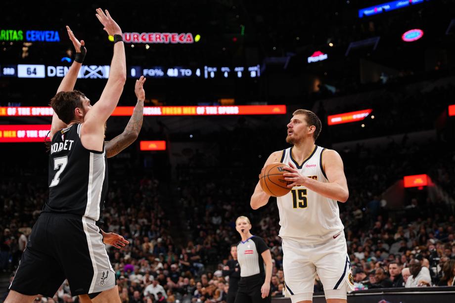 开云电子-约基奇31+20+12穆雷39分 掘金客场20分逆转马刺